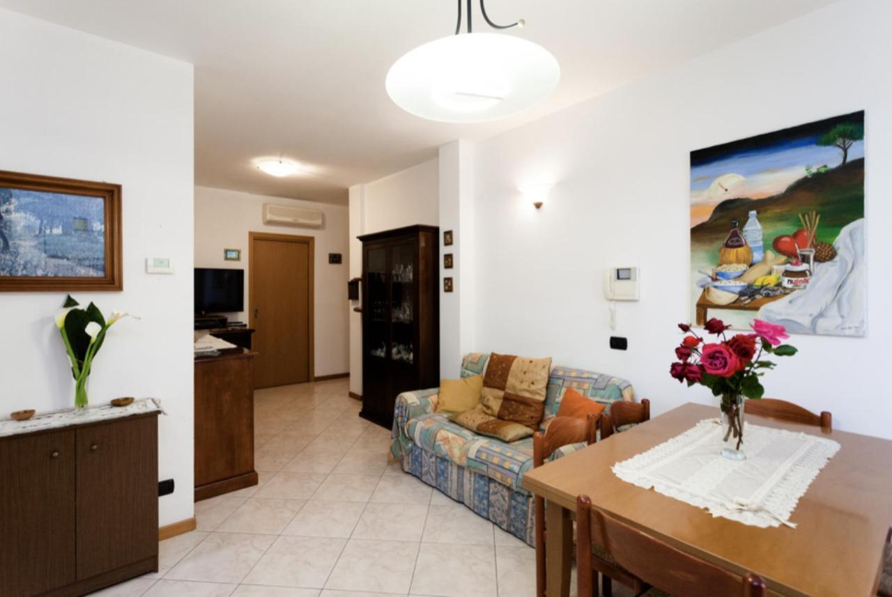 Relax In Collina Apartment มิซาโน อาดรีอาติโก ภายนอก รูปภาพ
